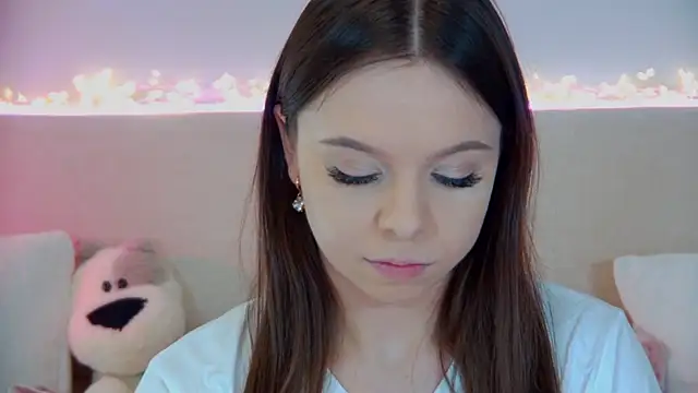 ElisabethDavis online show from March 7, 2025, 7:16 pm