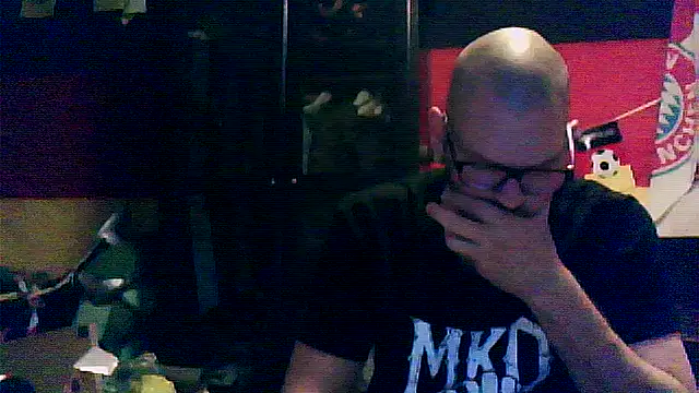 Die-geile-Sau online show from September 12, 2025, 9:04 pm