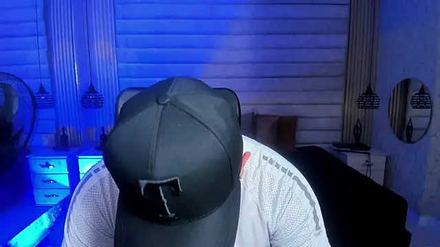 jhon bear03 online show from April 21, 2026, 11:27 am