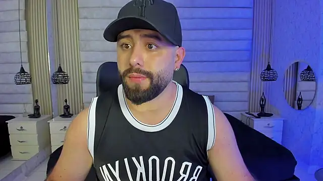 jhon bear03 online show from May 23, 2026, 11:36 am