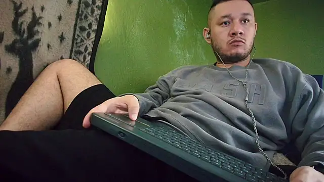 sweet cock28 online show from February 8, 2025, 3:42 pm