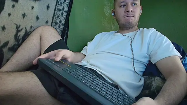 sweet cock28 online show from September 8, 2025, 3:22 pm