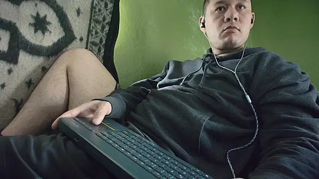 sweet cock28 online show from January 12, 2026, 3:28 pm