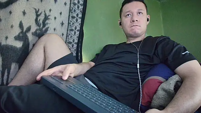 sweet cock28 online show from April 20, 2026, 3:15 pm