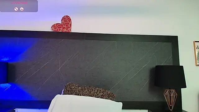 big tits in your face online show from January 28, 2025, 11:17 pm