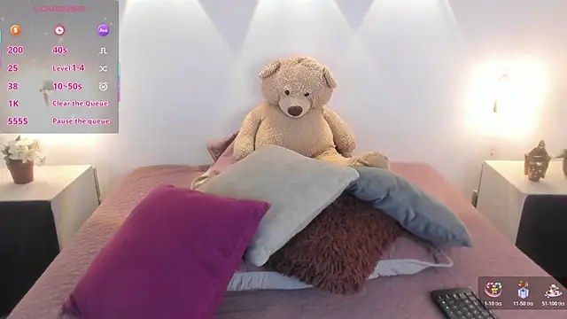 natassha1 online show from November 18, 2025, 10:41 am