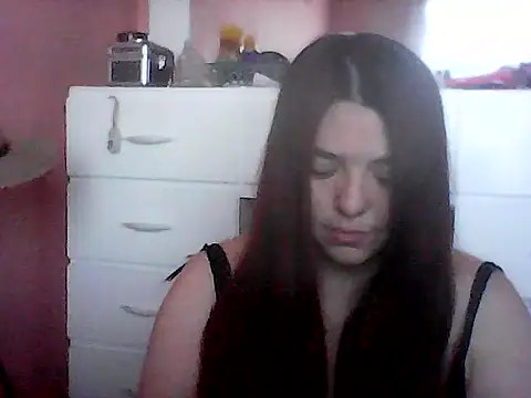 Oxitocina2000 online show from November 5, 2025, 8:31 pm