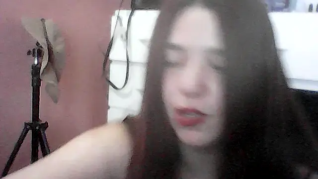 Oxitocina2000 online show from April 10, 2026, 9:08 pm