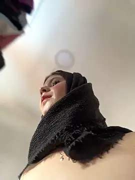 naughty  angel online show from December 24, 2024, 2:33 pm