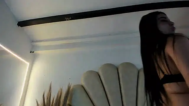 Natasha  Blue online show from September 19, 2025, 6:30 pm