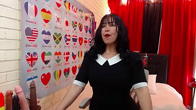 Sarah teiku online show from November 10, 2025, 6:29 pm