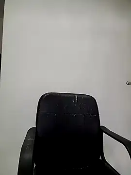 axeldaviid online show from November 17, 2025, 4:57 pm