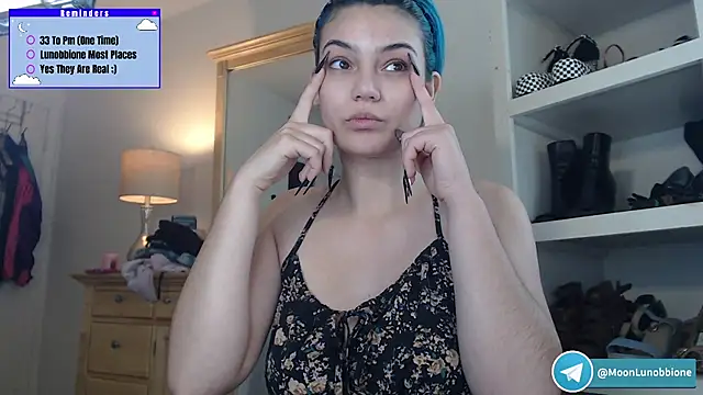 Snapshot of Lunobbione chatting on March 19, 2026, 6:34 pm Lunobbione online show from March 19, 2026, 6:34 pm