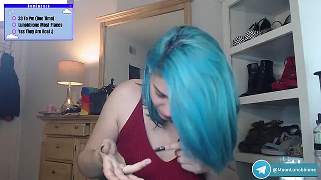 Snapshot of Lunobbione chatting on March 31, 2026, 10:32 pm Lunobbione online show from March 31, 2026, 10:32 pm