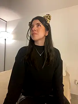 saori 10 online show from October 31, 2025, 11:06 pm