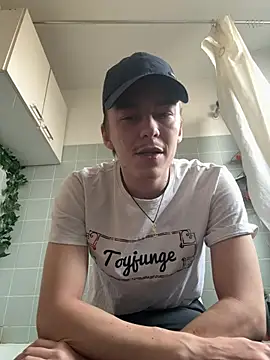 Toyjungee online show from January 16, 2025, 2:19 pm