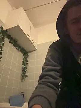 Toyjungee online show from March 5, 2025, 6:56 pm