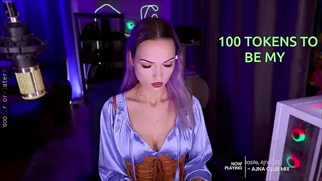 ml milana online show from October 11, 2025, 4:27 pm