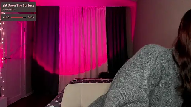 p1nkypaws online show from February 9, 2025, 8:45 pm