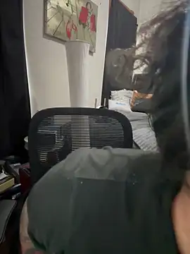 kimmiakiss22 online show from September 14, 2025, 8:08 pm