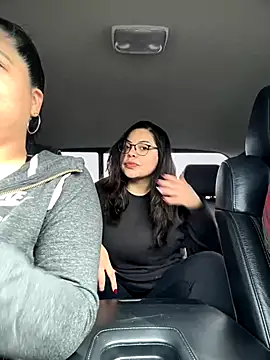 kimmiakiss22 online show from October 18, 2025, 7:47 pm