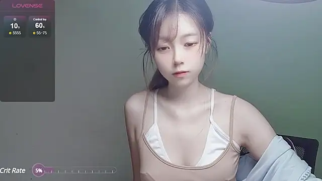 Snapshot of VaerySaenz chatting on December 15, 2024, 12:40 am VaerySaenz online show from December 15, 2024, 12:40 am