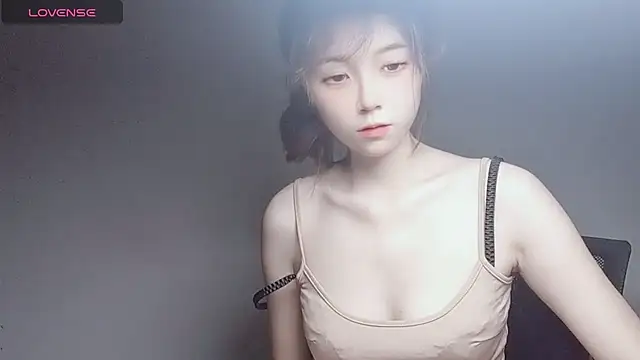 Snapshot of VaerySaenz chatting on December 20, 2024, 11:00 am VaerySaenz online show from December 20, 2024, 11:00 am