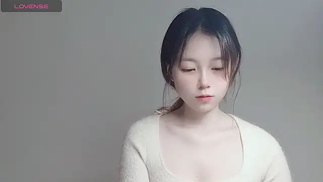 Snapshot of VaerySaenz chatting on March 8, 2025, 5:28 am VaerySaenz online show from March 8, 2025, 5:28 am