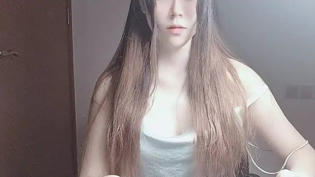 Snapshot of VaerySaenz chatting on October 27, 2025, 12:09 pm VaerySaenz online show from October 27, 2025, 12:09 pm