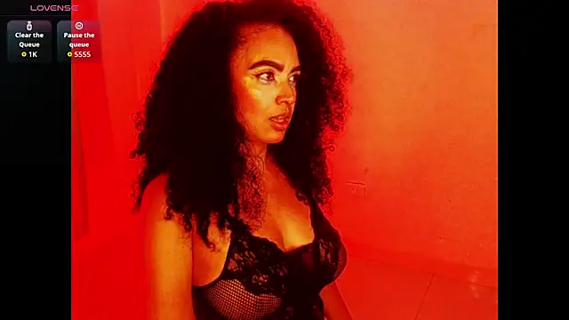 Snapshot of cataleya-miller_ chatting on October 28, 2025, 2:04 am cataleya-miller online show from October 28, 2025, 2:04 am