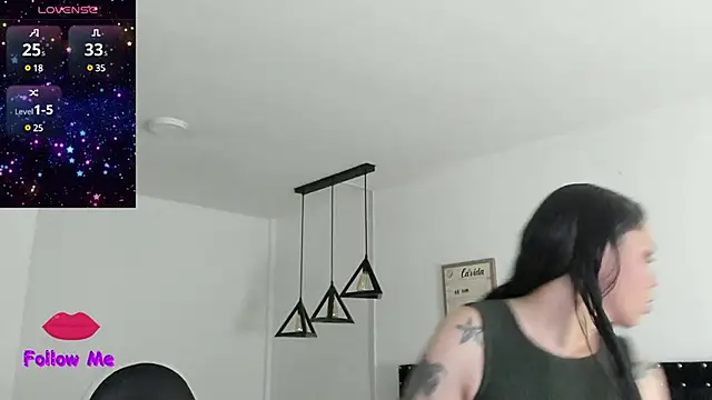 natasha logan  online show from February 11, 2025, 4:01 am