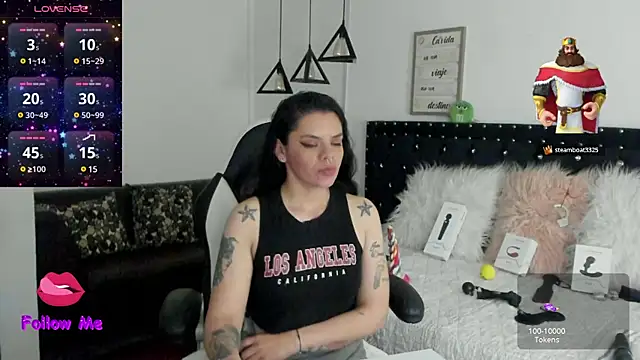 natasha logan  online show from February 28, 2025, 1:14 pm