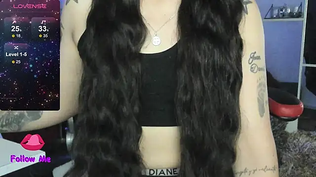 natasha logan  online show from October 18, 2025, 4:04 am