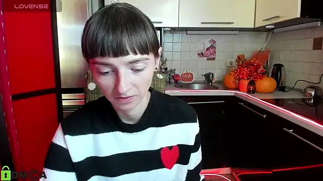 TayanaJons online show from October 20, 2025, 6:58 am