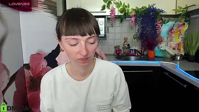 TayanaJons online show from April 22, 2026, 7:22 am