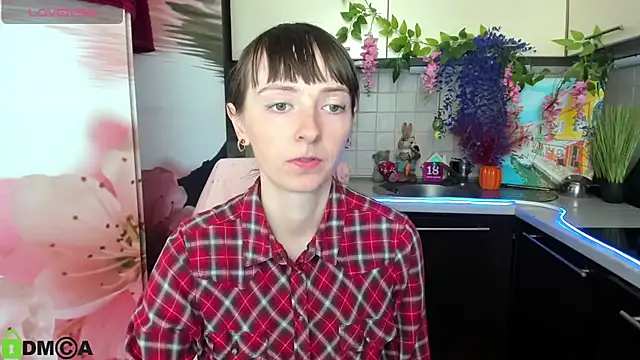 TayanaJons online show from April 23, 2026, 7:20 am