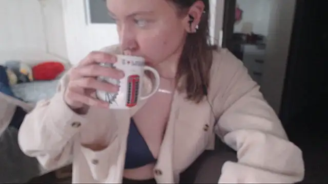 amanda kiss kiss online show from January 7, 2025, 11:37 am