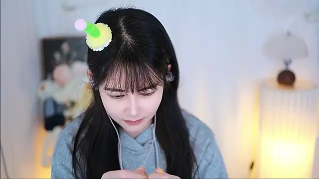 Judy520 online show from February 23, 2025, 4:28 am