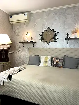 StripBianka online show from November 12, 2025, 6:58 am