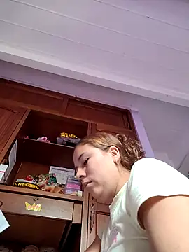 selena gomez2 online show from October 3, 2025, 2:14 pm