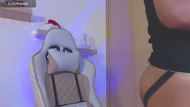 Jimmy Leeh  online show from January 3, 2025, 11:44 pm