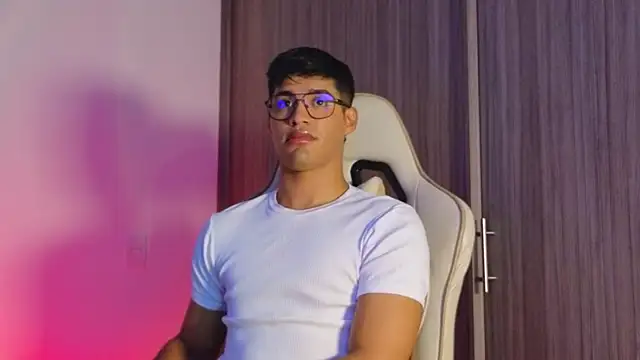 Jimmy Leeh  online show from October 2, 2025, 10:28 pm