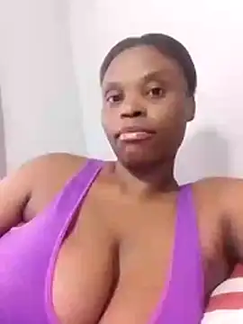 Snapshot of BustyWendy chatting on November 23, 2025, 1:22 pm BustyWendy online show from November 23, 2025, 1:22 pm