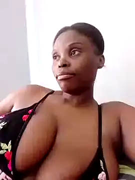 Snapshot of BustyWendy chatting on November 27, 2025, 11:12 am BustyWendy online show from November 27, 2025, 11:12 am