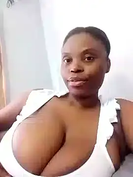 Snapshot of BustyWendy chatting on December 5, 2025, 6:33 am BustyWendy online show from December 5, 2025, 6:33 am