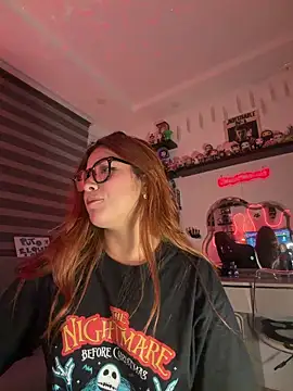 crystal bunny7 online show from December 2, 2025, 2:50 am