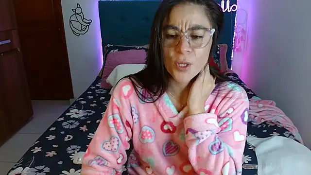 antonella sweet33 online show from January 28, 2025, 1:29 am