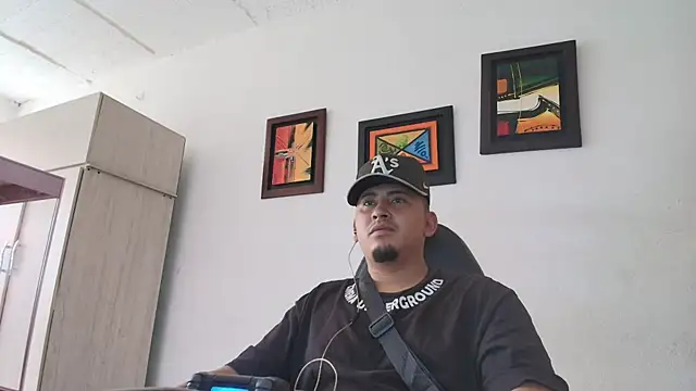 myke andrade online show from December 2, 2025, 5:19 pm