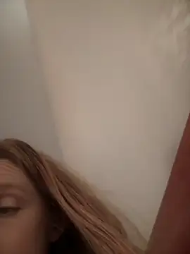 GoldenFlameGoddess online show from February 23, 2025, 11:25 pm