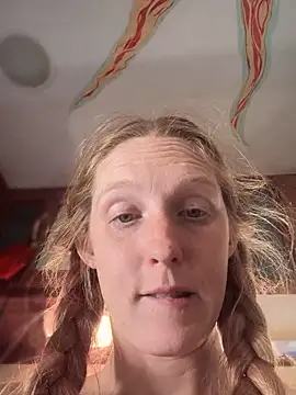 GoldenFlameGoddess online show from March 14, 2025, 10:16 pm